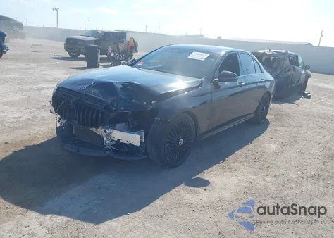 2019 Mercedes-Benz E 300 из США, поврежденный, VIN WDDZF4JB5KA571001